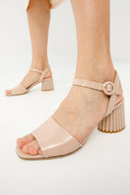 Load image into Gallery viewer, The Bamba Cream Patent Leather Women Sandal