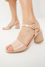 Load image into Gallery viewer, The Bamba Cream Patent Leather Women Sandal
