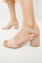 Load image into Gallery viewer, The Bamba Cream Patent Leather Women Sandal