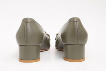 Load image into Gallery viewer, The Delhi Green Leather Block Heel Pump Women Shoe