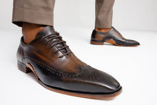 Load image into Gallery viewer, The Royal Hand Craft Black &amp; Brown Wingtip Oxford Men Shoe