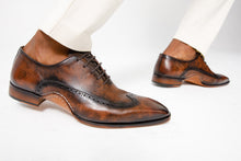 Load image into Gallery viewer, The Royal Hand Craft Brown Wingtip Oxford Men Shoe