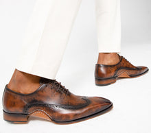 Load image into Gallery viewer, The Royal Hand Craft Brown Wingtip Oxford Men Shoe