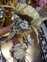 Load image into Gallery viewer, Bride Bouquet Holder, Wedding Accessories