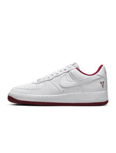 Load image into Gallery viewer, Nike Mens Kobe Air Force 1 Low - White/Team Red