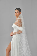 Load image into Gallery viewer, Winter Inspired Cathedral Wedding Veil