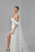 Load image into Gallery viewer, Winter Inspired Cathedral Wedding Veil
