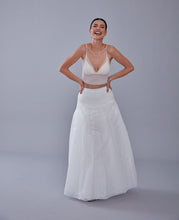 Load image into Gallery viewer, A-line Wedding Dress Underskirt, White Petticoat Skirt