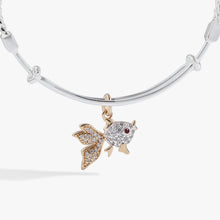 Load image into Gallery viewer, Textured  Goldfish Charm Bangle