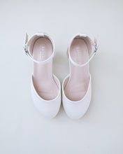 Load image into Gallery viewer, Girls Satin Block Heel