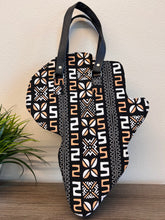 Load image into Gallery viewer, Shadia Kente African Map Hand Bag