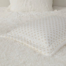 Load image into Gallery viewer, Full/Queen size Reversible Soft Sherpa Faux Fur 3-Piece Comforter Set in Ivory