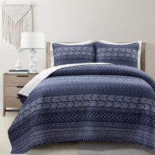 Load image into Gallery viewer, Full/Queen Scandinavian Chevron Navy Blue White Reversible Cotton Quilt Set
