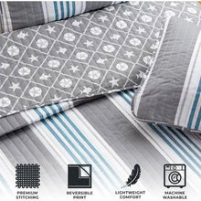 Load image into Gallery viewer, Full/Queen 3 Piece Coastal Starfish Sand Dollar Grey Blue White Quilt Set