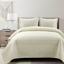 Load image into Gallery viewer, Full/Queen Scandinavian Chevron Ivory Beige Reversible Cotton Quilt Set