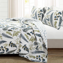 Load image into Gallery viewer, Full/Queen Reversible Cotton Lightweight Floral Fern Leaves 3 Piece Quilt Set