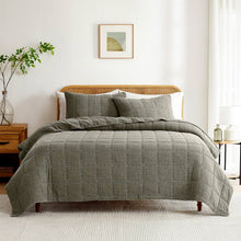 Load image into Gallery viewer, Full/Queen 3 Piece Cotton Faded Stone Washed Lightweight Quilt Set Green