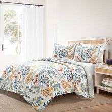 Load image into Gallery viewer, Full/Queen Botanical Bohemian Floral Lightweight 3 Piece Quilt Set