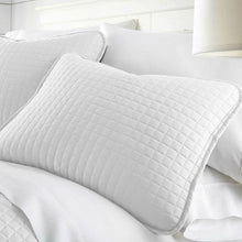 Load image into Gallery viewer, Twin/Twin XL Lightweight White Ultra Soft 2-Piece Microfiber Quilt Set