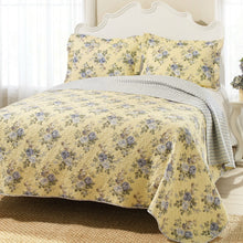 Load image into Gallery viewer, Full / Queen Yellow Blue Floral Lightweight Coverlet Set