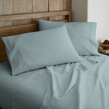 Load image into Gallery viewer, Flannel Pillowcase Set