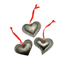 Load image into Gallery viewer, Haiti Heart Ornament Set