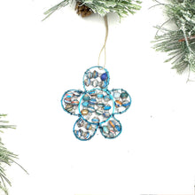 Load image into Gallery viewer, Daisy Cereal Box Wire Ornament- Blue