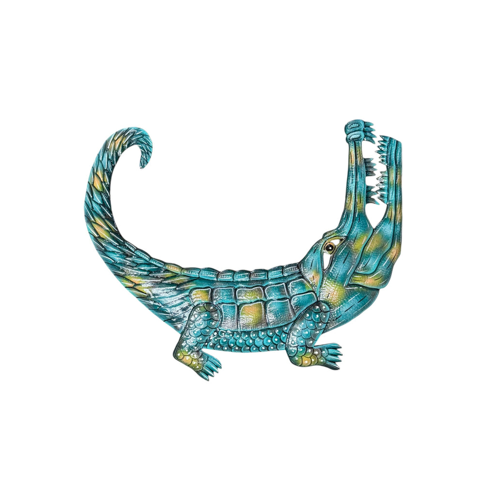 Painted Underwater Gator