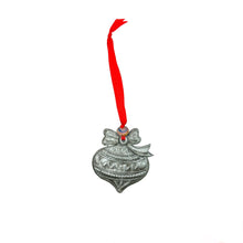 Load image into Gallery viewer, Festive Ornament