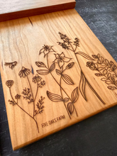 Load image into Gallery viewer, Vertical Cutting Board