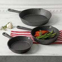 Load image into Gallery viewer, 3-Piece Cast Iron Cookware Set with 8-inch 6-inch and 10-inch Skillet Frying Pan