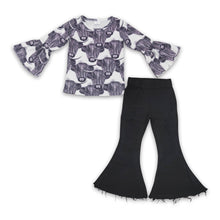 Load image into Gallery viewer, Grey highland cow shirt black distressed jeans girls outfits