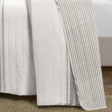 Load image into Gallery viewer, Full / Queen Grey Off-White 3 Piece Stripe Reversible Cotton Quilt Set