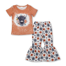 Load image into Gallery viewer, Short sleeves highland cow floral girls clothing set