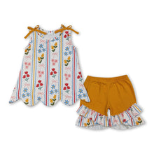 Load image into Gallery viewer, Sleeveless floral bow scallop top orange shorts girls outfits