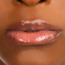 Load image into Gallery viewer, Winky Lux Glossy Boss Lip Gloss On The Rocks 0.14oz - Imperfect Box