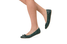 Load image into Gallery viewer, Premium Evergreen Flats