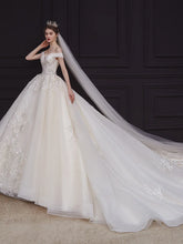 Load image into Gallery viewer, Elegant Off The Shoulder Wedding Gown EDW469