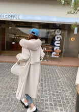 Load image into Gallery viewer, Cashmere Coat Fox fur Collar Women's