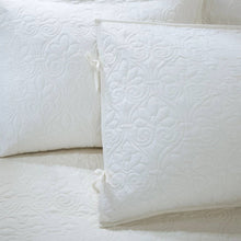 Load image into Gallery viewer, 6-Piece Farmhouse Country Cottage Quilted White Reversible Daybed Cover Set