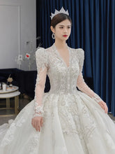 Load image into Gallery viewer, Luxurious Long Sleeved Wedding Gown EDW32