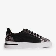 Load image into Gallery viewer, The Burano Black &amp; White  Leather Women Sneaker