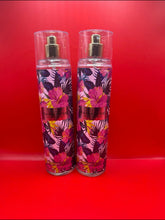 Load image into Gallery viewer, Sofia Vergara Lost In Paradise Perfume Mist Set
