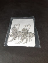 Load image into Gallery viewer, Lavish Butterfly Earrings