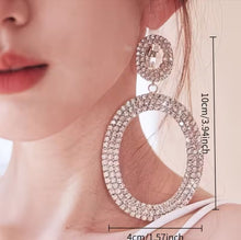 Load image into Gallery viewer, Extravagant Crystal Earrings