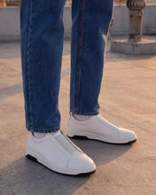 Load image into Gallery viewer, The Urgup White Men Sneaker