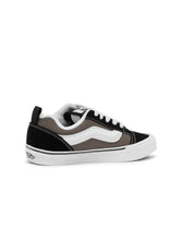 Load image into Gallery viewer, Vans Big Kids Knu School - Black/Bungee Cord