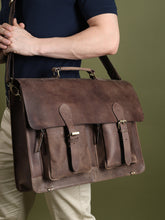 Load image into Gallery viewer, Buffalo Leather Messenger Bag
