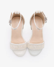 Load image into Gallery viewer, Crochet Lace Low Block Heel Girls Sandals