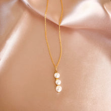 Load image into Gallery viewer, Pearl Bar Necklace